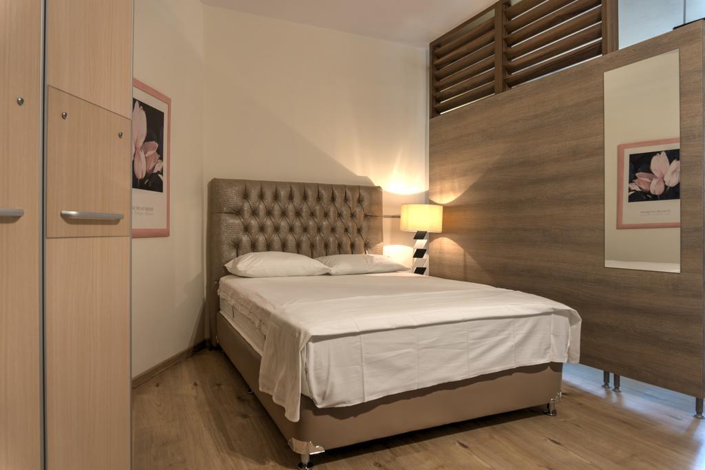Kouros Studios Kavala Exterior foto