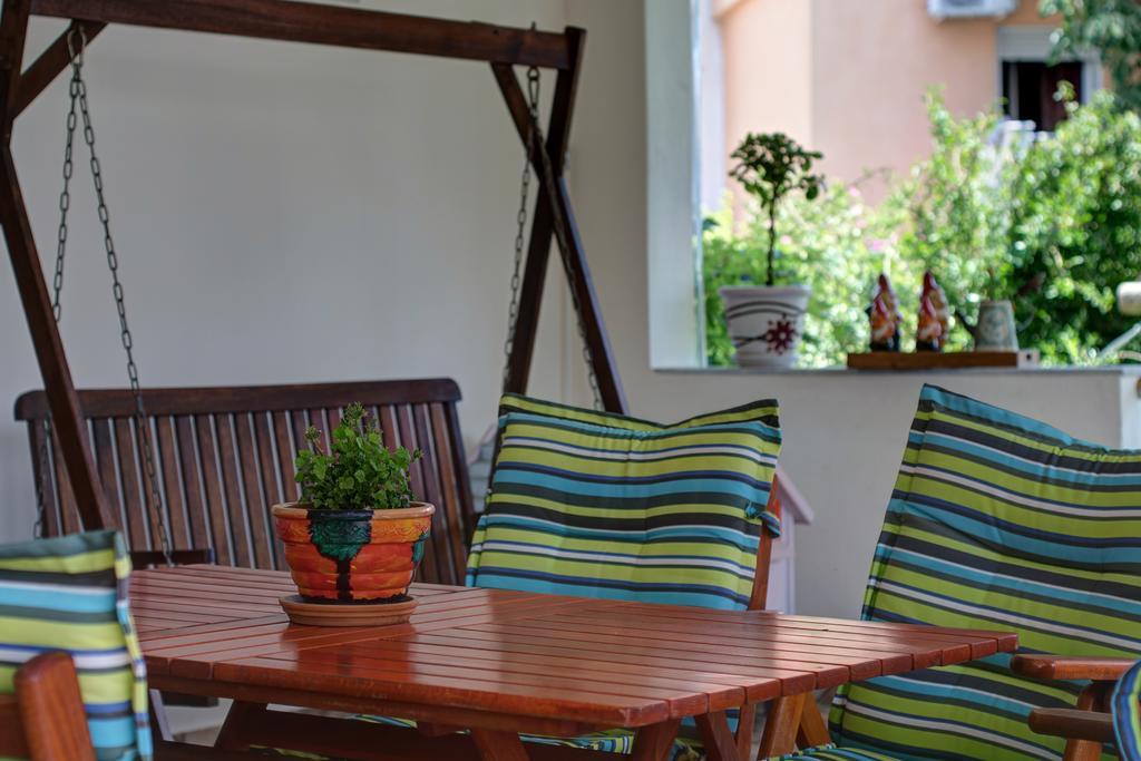 Kouros Studios Kavala Zimmer foto